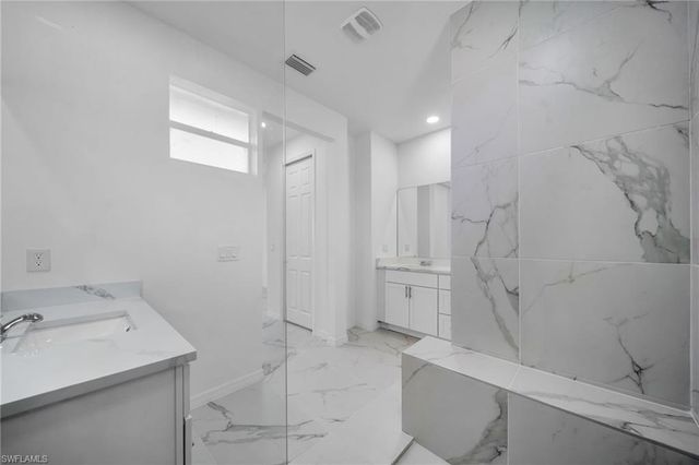 2805 26th ST SW, Lehigh Acres, FL 33976