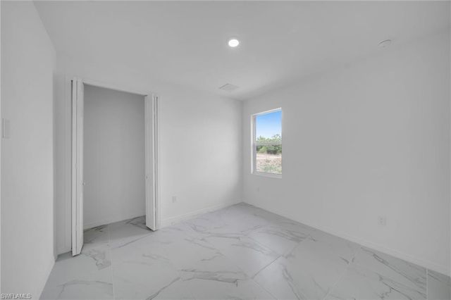 2805 26th ST SW, Lehigh Acres, FL 33976