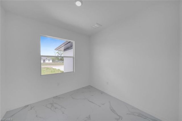 2805 26th ST SW, Lehigh Acres, FL 33976