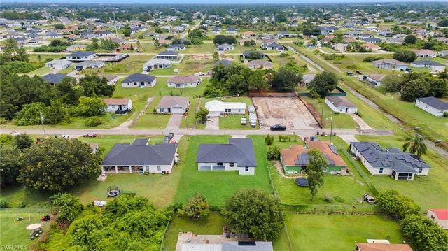 2805 26th ST SW, Lehigh Acres, FL 33976