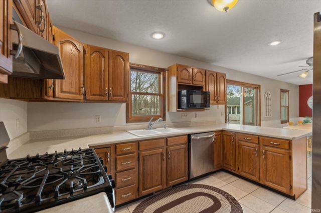 19120 Stone Ridge Drive, South Bend, IN 46637