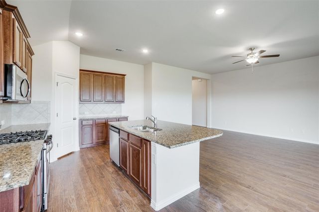 16625 Hidden Cove Drive, Celina, TX 75009