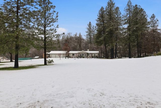 14706 Dog Bar Rd, Grass Valley, CA 95949