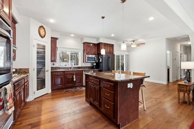 14706 Dog Bar Rd, Grass Valley, CA 95949