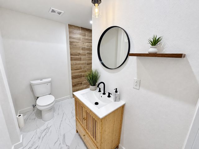 5231 Beeman Avenue, Dallas, TX 75223