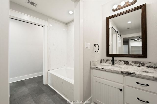 2205 County Road 122 County Road, Caldwell, TX 77836