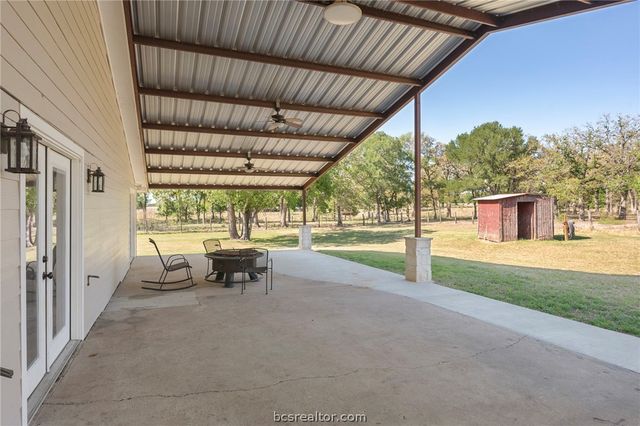 2205 County Road 122 County Road, Caldwell, TX 77836