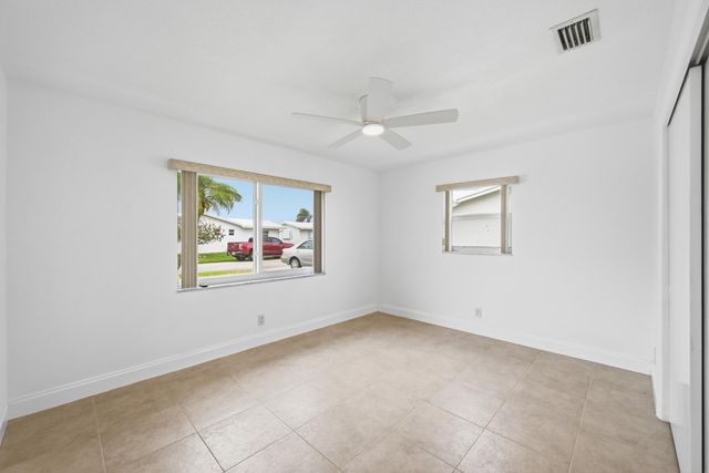 1316 SW 23rd Street, Boynton Beach, FL 33426