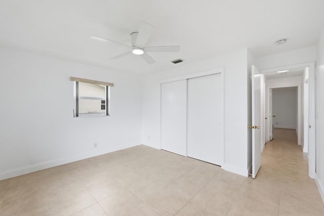 1316 SW 23rd Street, Boynton Beach, FL 33426
