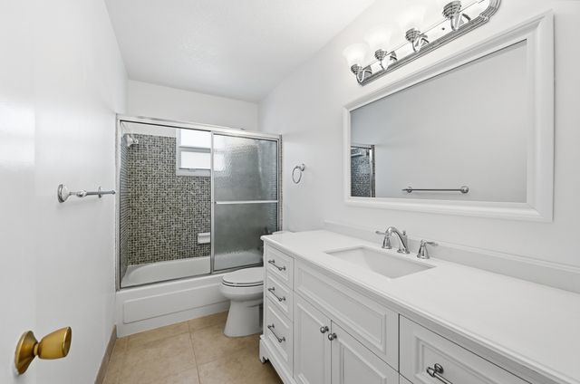 1316 SW 23rd Street, Boynton Beach, FL 33426