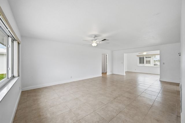 1316 SW 23rd Street, Boynton Beach, FL 33426