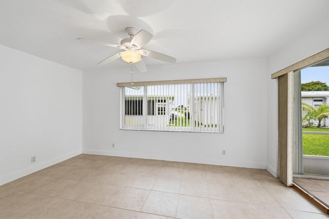 1316 SW 23rd Street, Boynton Beach, FL 33426