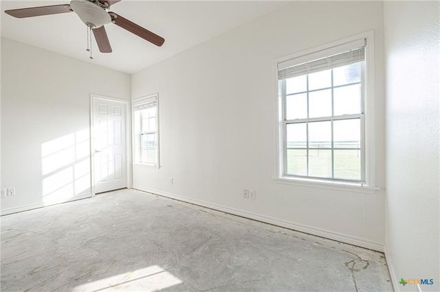 45 Blue Heron Drive N, Port Lavaca, TX 77979