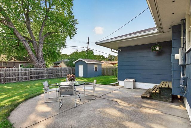 5948 Cavell Avenue N, New Hope, MN 55428