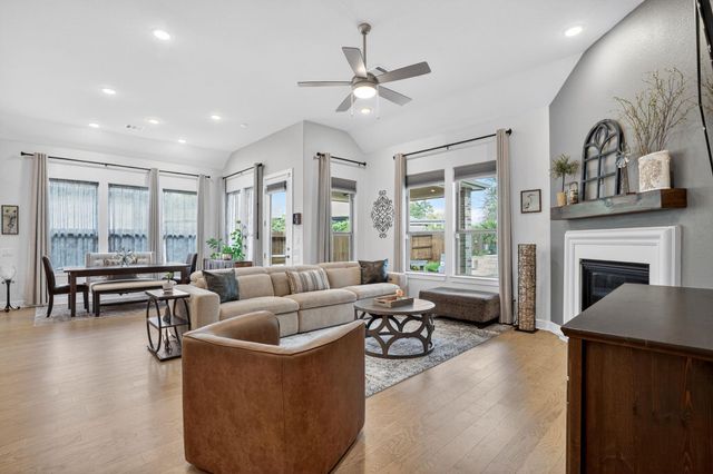 107 Spider Lily Court, Montgomery, TX 77316