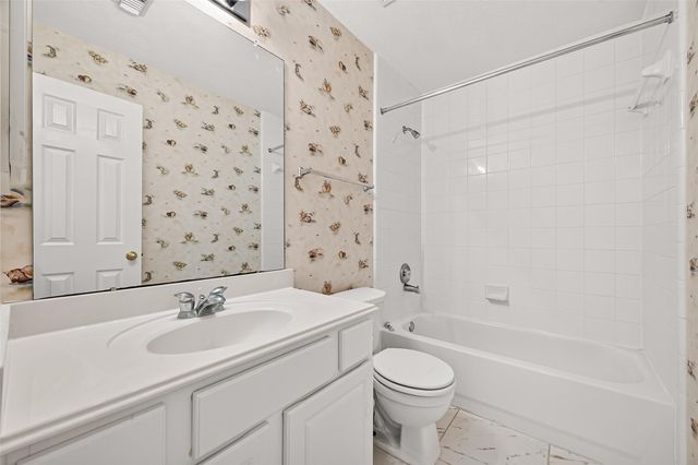 12338 Ashford Hollow Drive, Sugar Land, TX 77478