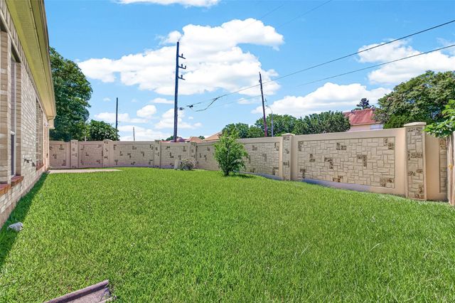 12338 Ashford Hollow Drive, Sugar Land, TX 77478