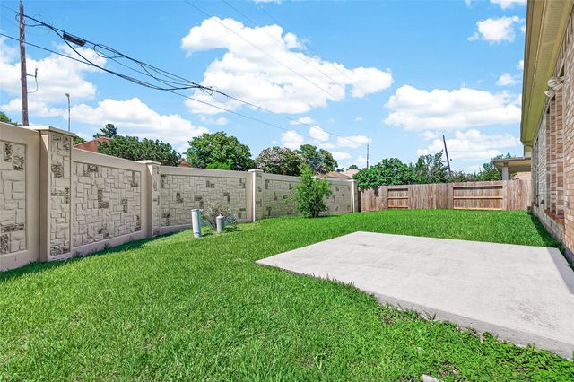 12338 Ashford Hollow Drive, Sugar Land, TX 77478