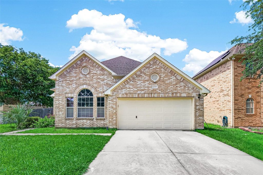 12338 Ashford Hollow Drive, Sugar Land, TX 77478