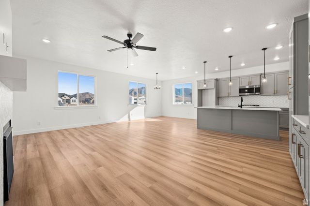 3938 N WOOD RD, Eagle Mountain, UT 84005