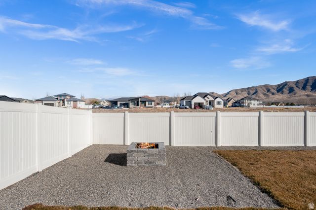3938 N WOOD RD, Eagle Mountain, UT 84005