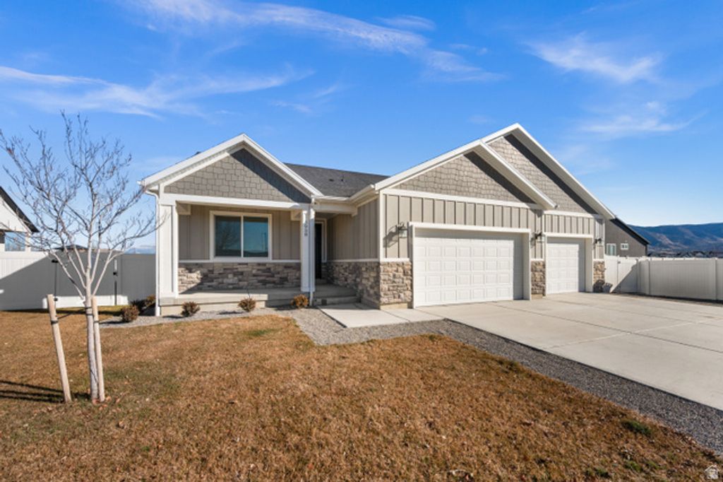 3938 N WOOD RD, Eagle Mountain, UT 84005