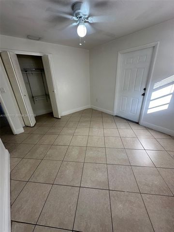 740 NW 178th Ter, Miami Gardens, FL 33169