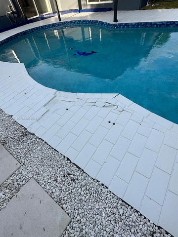 740 NW 178th Ter, Miami Gardens, FL 33169