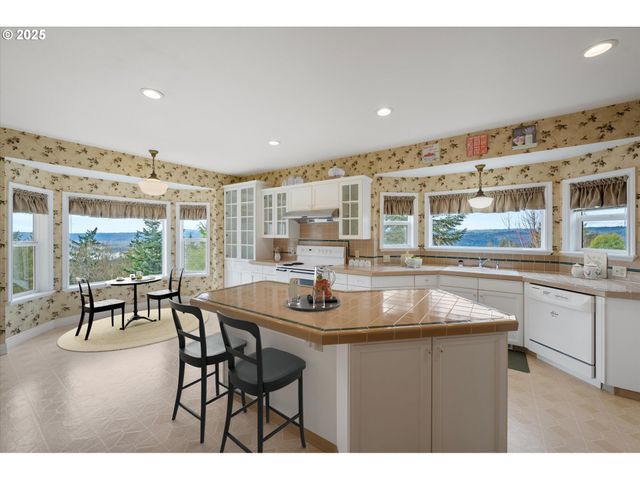 1045 TAYLOR Rd, Kalama, WA 98625