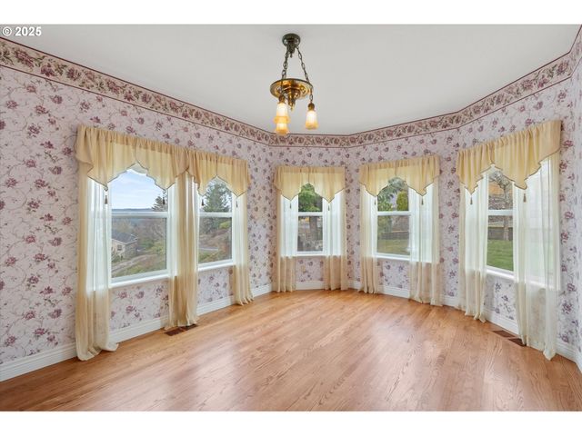 1045 TAYLOR Rd, Kalama, WA 98625