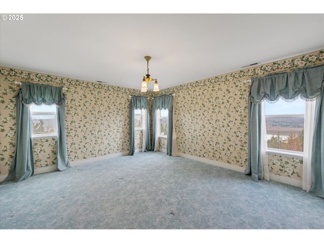 1045 TAYLOR Rd, Kalama, WA 98625
