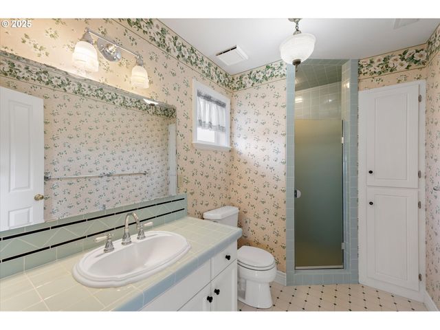 1045 TAYLOR Rd, Kalama, WA 98625