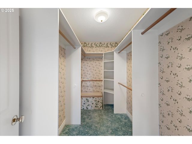 1045 TAYLOR Rd, Kalama, WA 98625