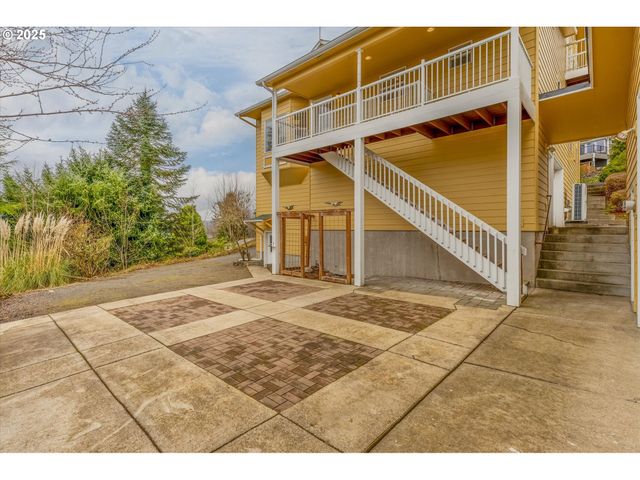 1045 TAYLOR Rd, Kalama, WA 98625