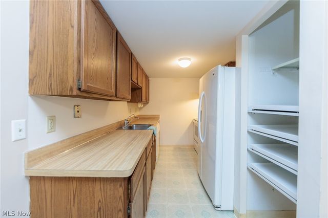 3265 Mayfield Road 29, Cleveland Heights, OH 44118