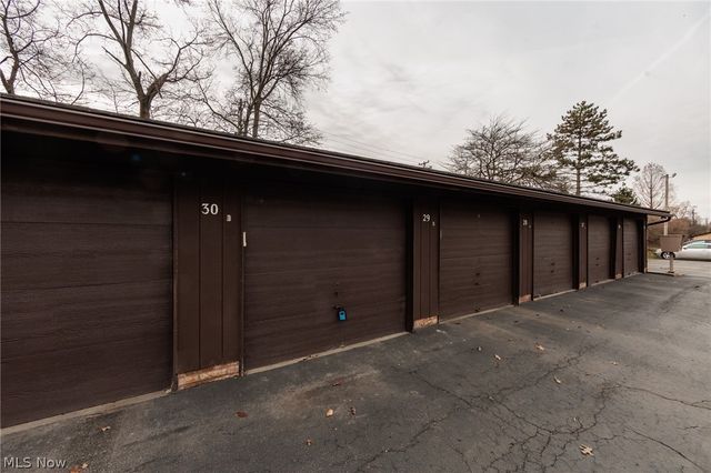 3265 Mayfield Road 29, Cleveland Heights, OH 44118