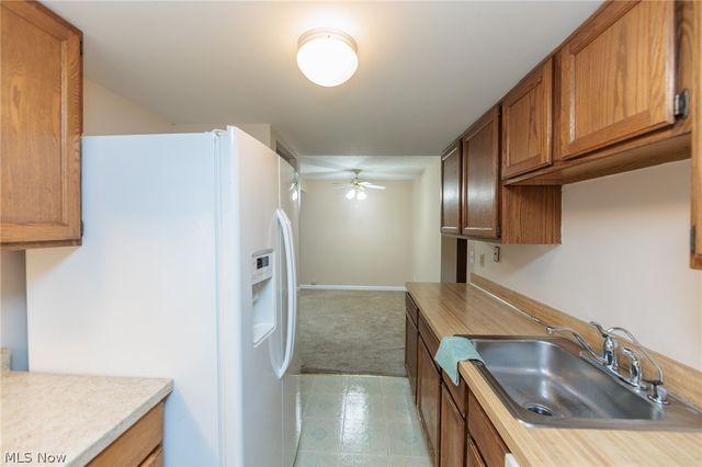 3265 Mayfield Road 29, Cleveland Heights, OH 44118