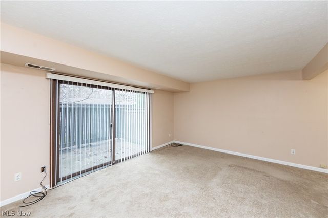 3265 Mayfield Road 29, Cleveland Heights, OH 44118