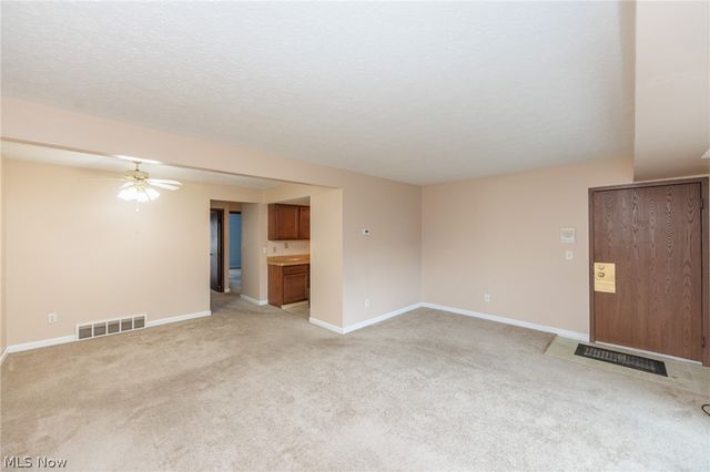 3265 Mayfield Road 29, Cleveland Heights, OH 44118