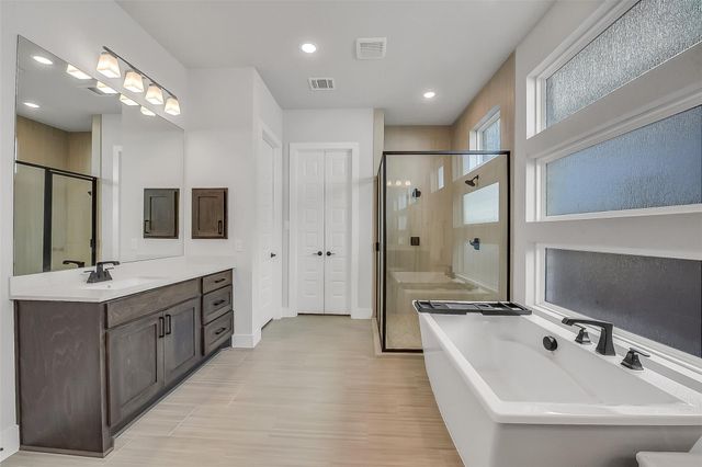 10410 Fountain Shore Drive, Missouri City, TX 77459