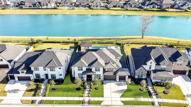 10410 Fountain Shore Drive, Missouri City, TX 77459