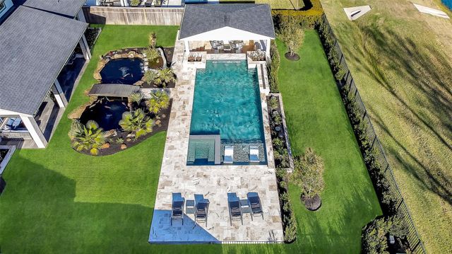 10410 Fountain Shore Drive, Missouri City, TX 77459