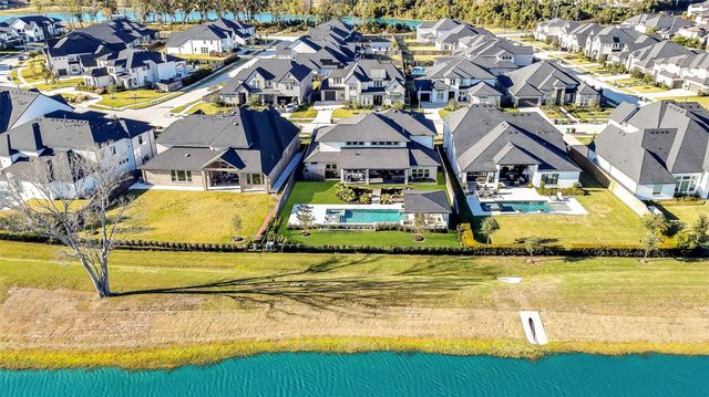 10410 Fountain Shore Drive, Missouri City, TX 77459