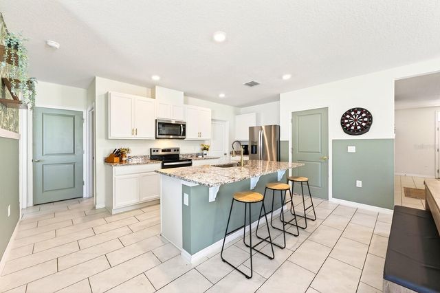 182 AMBERWOOD WAY, Umatilla, FL 32784