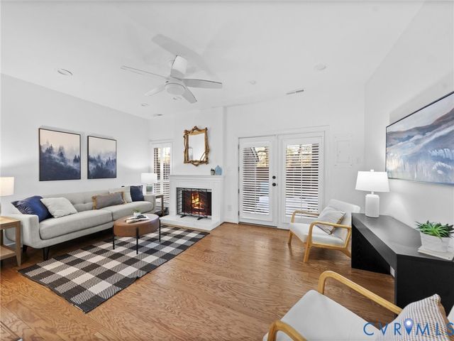 11611 E Briar Patch Dr, Midlothian, VA 23113