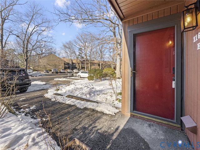 11611 E Briar Patch Dr, Midlothian, VA 23113