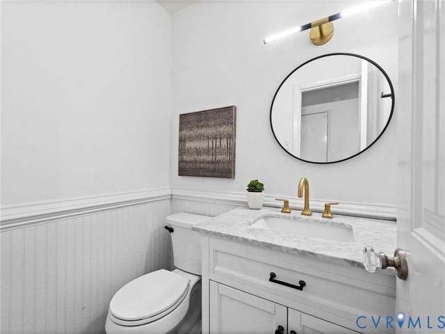 11611 E Briar Patch Dr, Midlothian, VA 23113