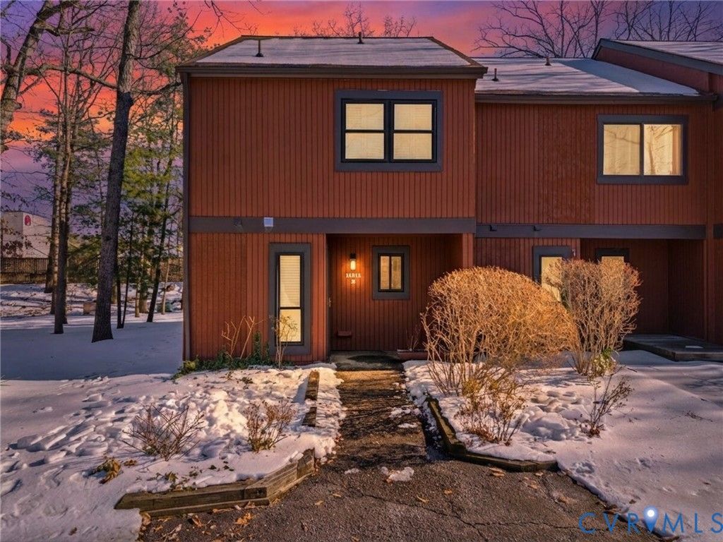 11611 E Briar Patch Dr, Midlothian, VA 23113