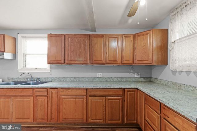 610 N STUART ST, Essex, MD 21221