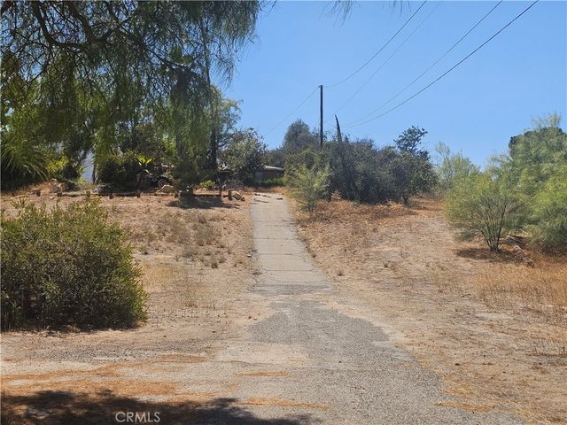 28857 Lake, Lake Elsinore, CA 92530